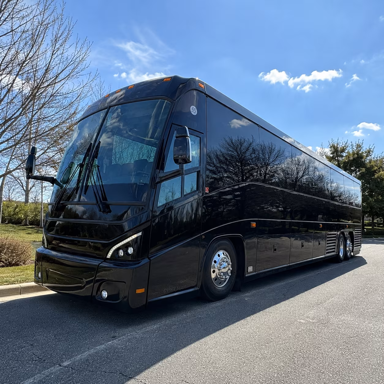 charter buses to norfolk tides games at harbor park