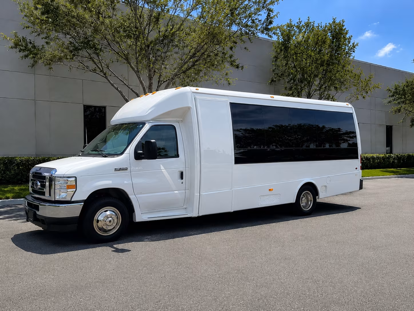 concert festival shuttle buses for chesapeake groups heading to virginia beach events
