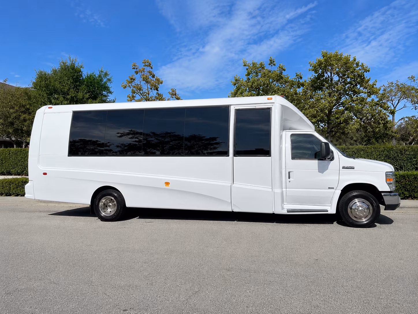 minibus rentals for chesapeake prom groups keeping it small and fun
