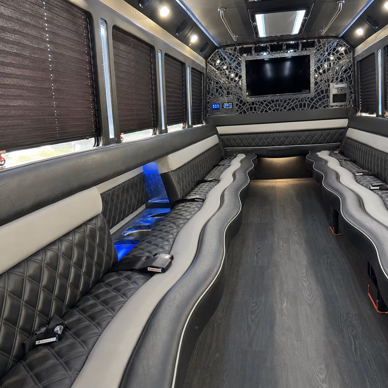 party bus rentals in chesapeake for the best prom night on the road